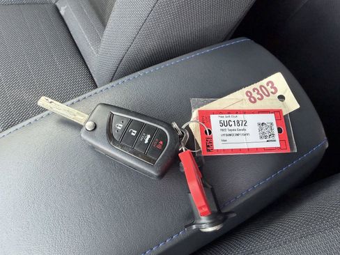 Used 2022 Toyota Corolla SE FWD image 12