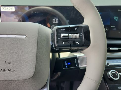 New 2026 Hyundai Santa Fe SE FWD image 24