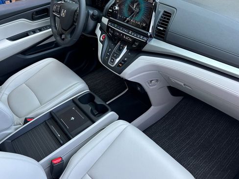 New 2026 Honda Odyssey EX-L image 17