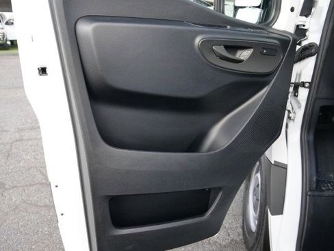 Used 2024 Mercedes-Benz Sprinter 2500 image 19