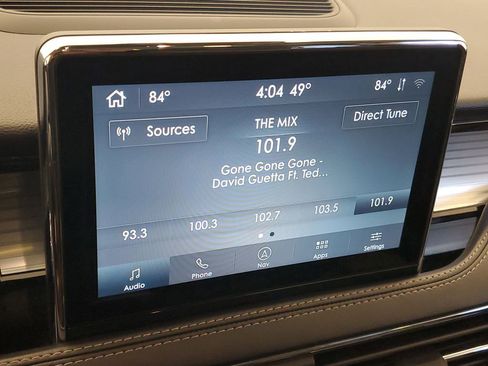 Used 2020 Lincoln Corsair AWD w/ Premium Package image 18