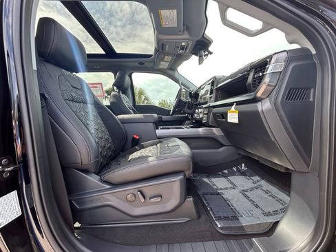 New 2026 Ford F250 Lariat w/ Black Appearance Package AWD/4WD image 26