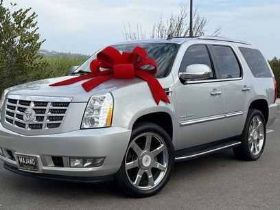 Used 2011 Cadillac Escalade Luxury