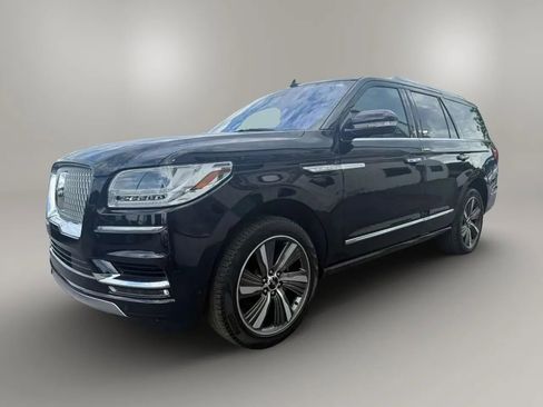 Used 2019 Lincoln Navigator Reserve AWD/4WD image 2