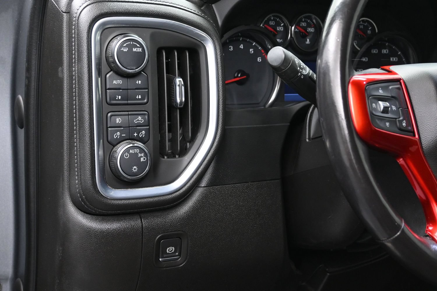 Used 2021 Chevrolet Silverado 1500 LT Trail Boss w/ Bed Protection Package AWD/4WD image 23