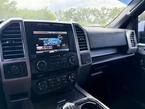 Used 2015 Ford F150 Lariat AWD/4WD image 26