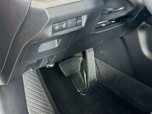 Used 2024 Toyota Grand Highlander AWD image 10