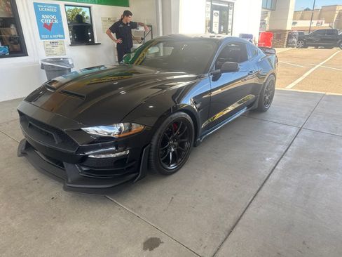 Used 2021 Ford Mustang GT Premium w/ GT Performance Package RWD image 8