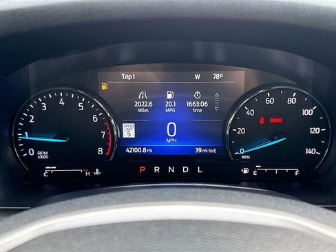 Used 2022 Ford Explorer Limited w/ Equipment Group 301A RWD image 13