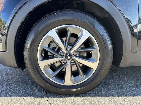 Used 2019 Kia Sorento EX image 11
