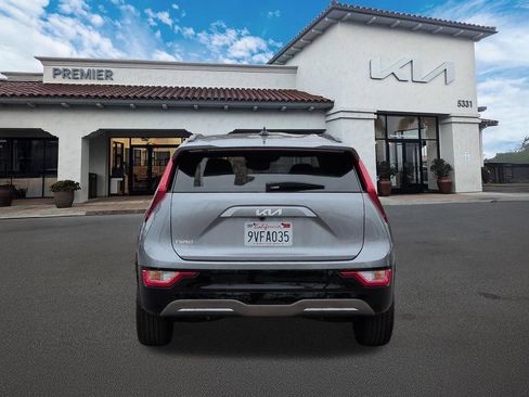 Certified 2025 Kia Niro Wind FWD image 7