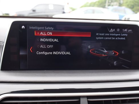 Used 2018 BMW 750i xDrive AWD/4WD image 37