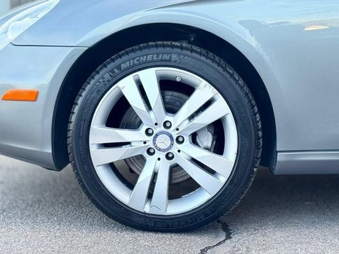Used 2010 Mercedes-Benz CLS 550 image 11
