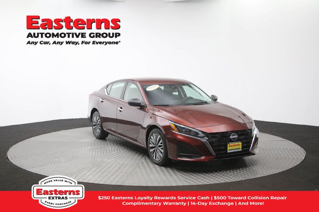 Used 2024 Nissan Altima 2.5 SV FWD image 53