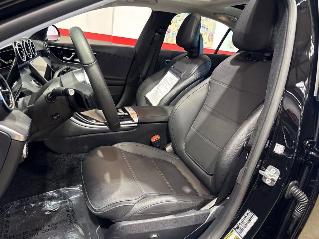 Used 2026 Mercedes-Benz C 300 4MATIC Sedan image 14