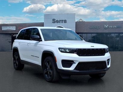 Used 2023 Jeep Grand Cherokee Altitude
