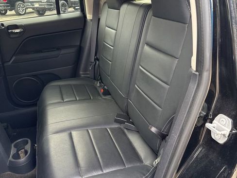 Used 2016 Jeep Patriot High Altitude AWD/4WD image 14