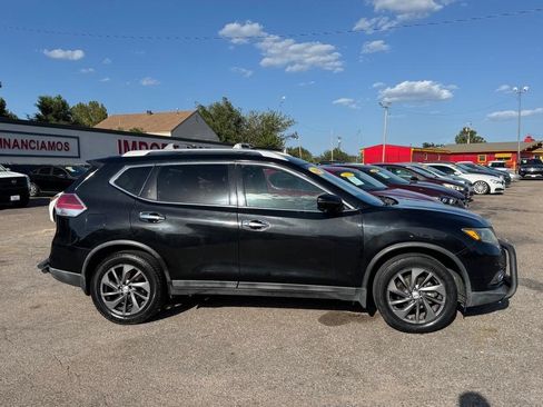 Used 2016 Nissan Rogue SL w/ SL Premium Package FWD image 4