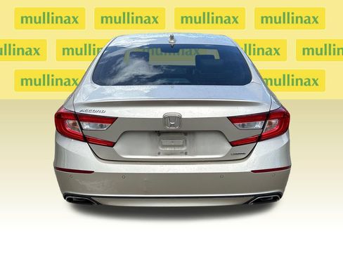 Used 2018 Honda Accord Touring image 7