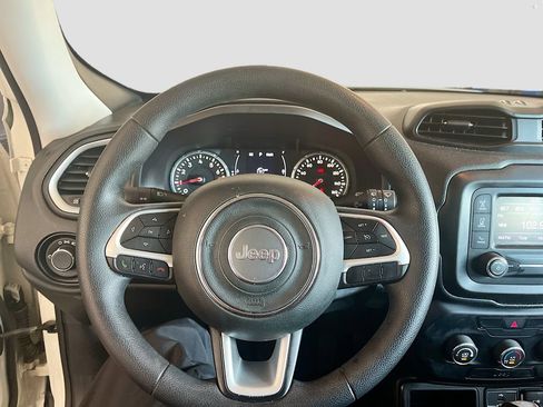 Used 2020 Jeep Renegade Sport FWD image 11