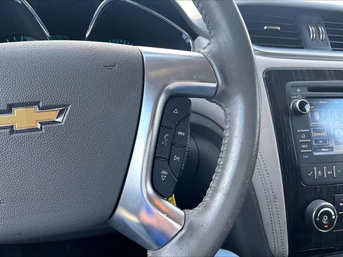 Used 2016 Chevrolet Traverse LT w/ Style and Technology Package FWD image 15