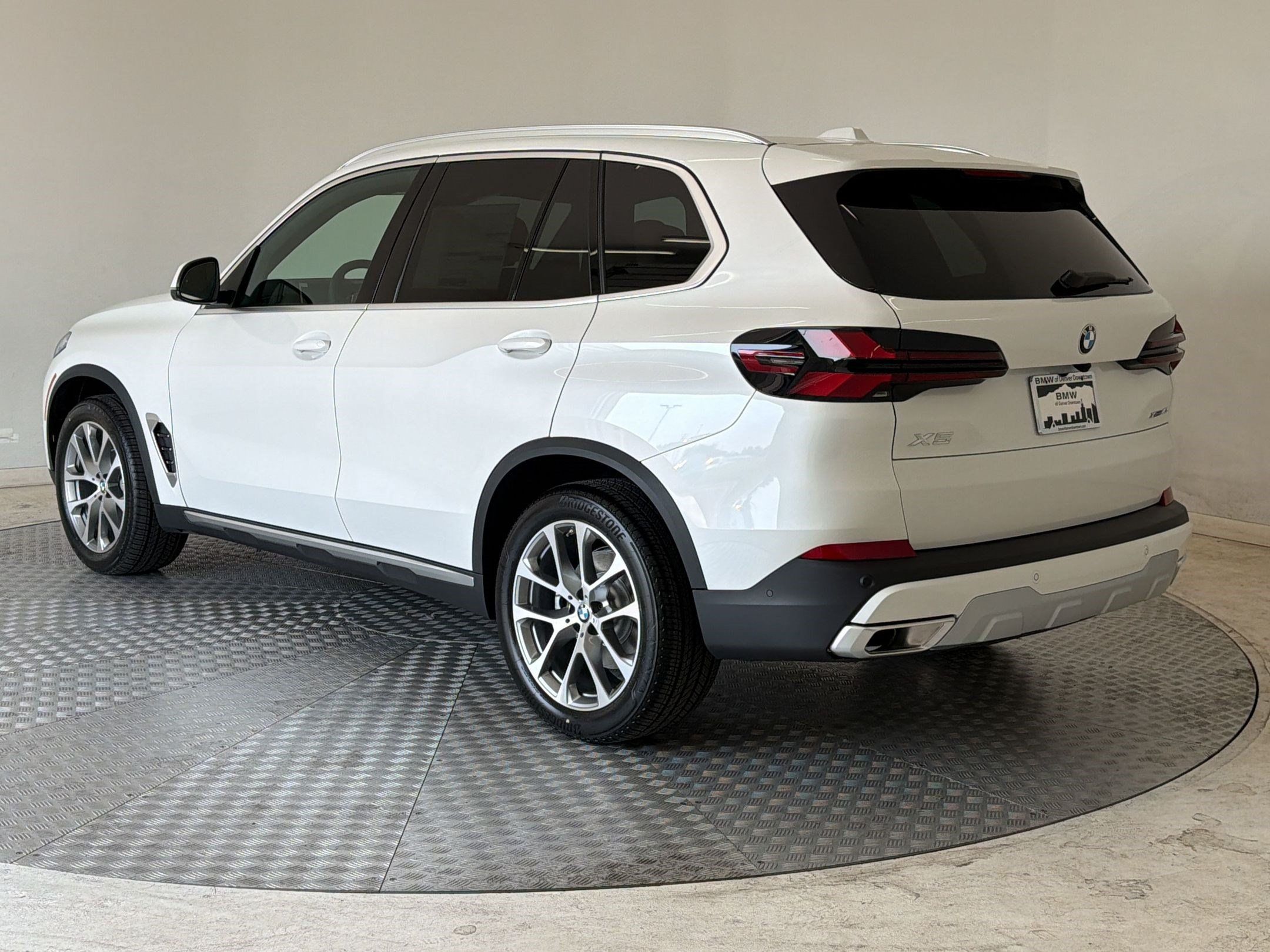 New 2026 BMW X5 xDrive40i AWD/4WD image 3