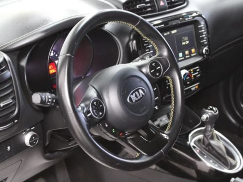 Used 2016 Kia Soul + w/ Audio Package FWD image 13