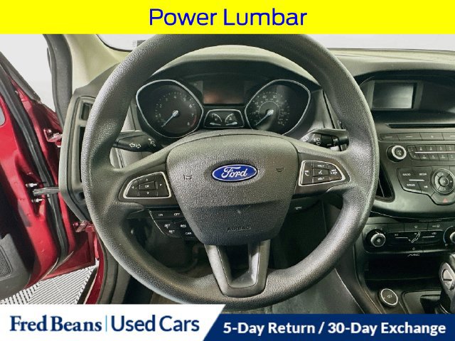 Used 2016 Ford Focus SE w/ SE Power Seat Package FWD image 14