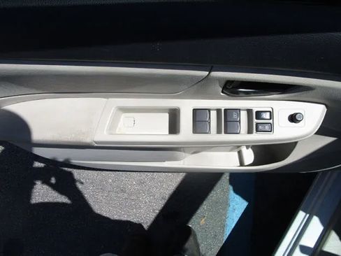 Used 2014 Subaru Impreza 2.0i AWD/4WD image 14