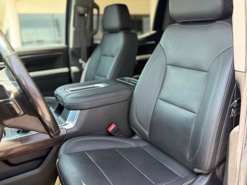 Used 2022 GMC Sierra 1500 SLT w/ SLT Premium Package AWD/4WD image 12