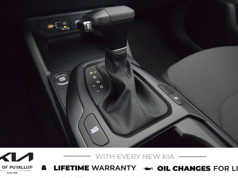 New 2026 Kia K4 LXS image 24