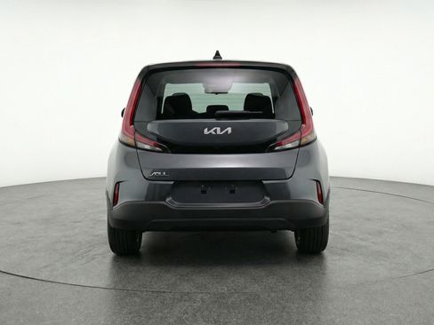 Used 2025 Kia Soul LX w/ LX Technology Package FWD image 7