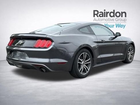 Used 2017 Ford Mustang Coupe RWD image 7