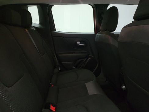 Used 2020 Jeep Renegade Altitude image 19