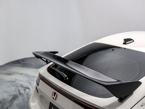 Used 2024 Honda Civic Type R image 18