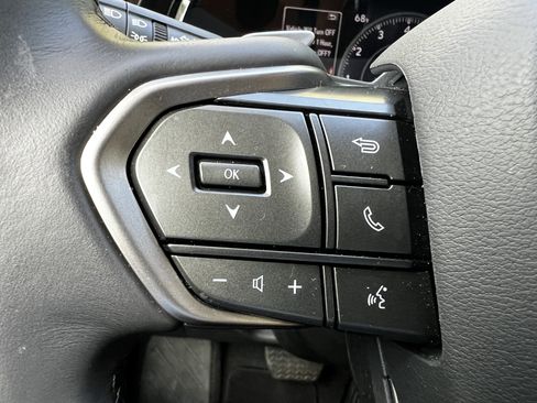 Certified 2025 Lexus NX 250 FWD w/ Towing Package (2000 Lbs) image 17