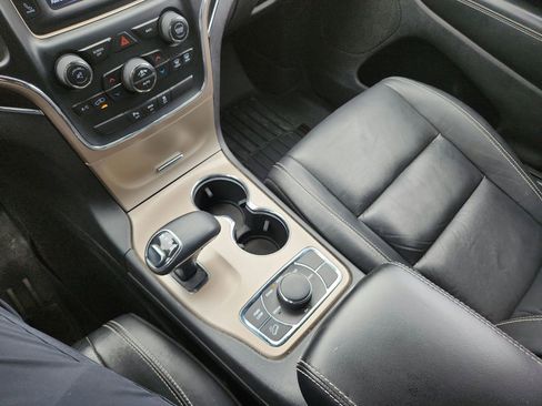Used 2014 Jeep Grand Cherokee Limited AWD/4WD image 15