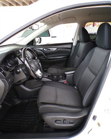 Used 2020 Nissan Rogue SV AWD/4WD image 11