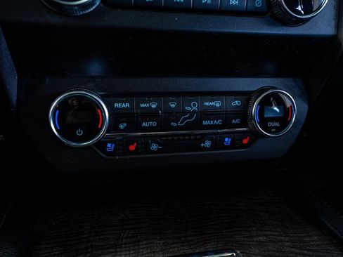 Used 2020 Ford Expedition Max Limited w/ Equipment Group 301A image 43