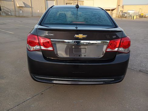 Used 2016 Chevrolet Cruze LT w/ Sun, Sound and Sport Package image 4