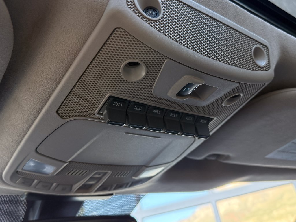 Used 2019 Ford F350 Limited w/ FX4 Off-Road Package AWD/4WD image 32