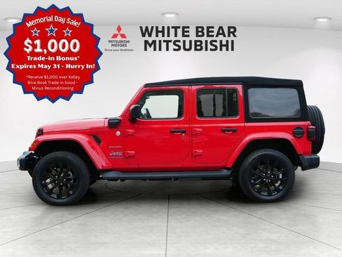 Used 2024 Jeep Wrangler Unlimited Sahara w/ Safety Group AWD/4WD image 3