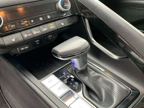 Certified 2023 Hyundai Elantra SEL w/ Convenience Package image 22