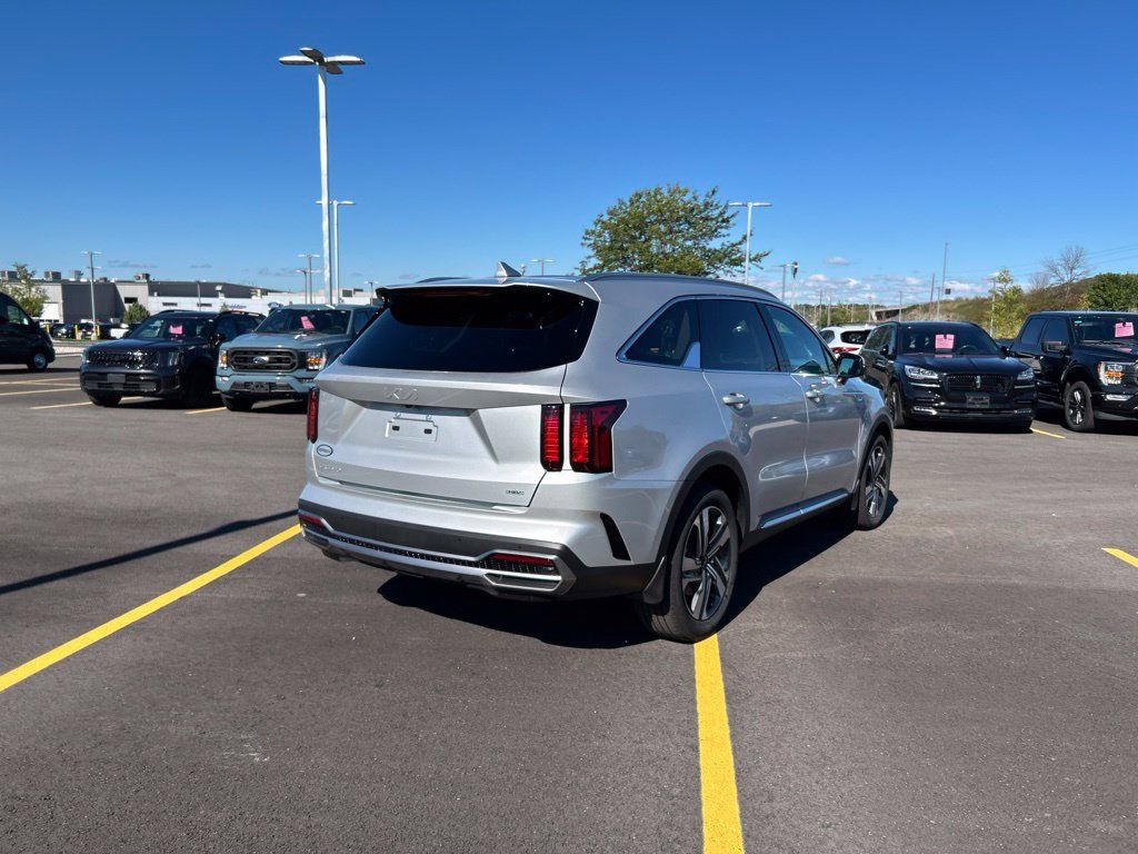 Certified 2024 Kia Sorento EX AWD/4WD image 6