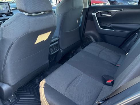 Used 2022 Toyota RAV4 XLE image 20
