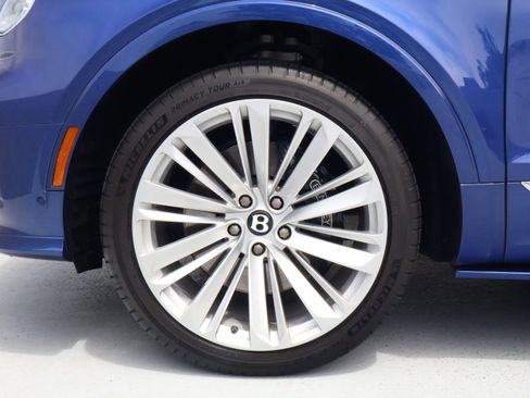 Used 2021 Bentley Bentayga Speed AWD/4WD image 14