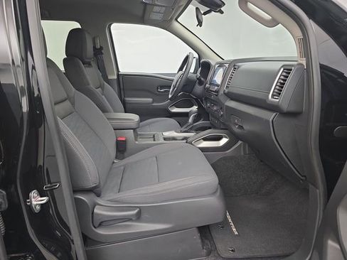 Used 2024 Nissan Frontier SV w/ Technology Package image 39