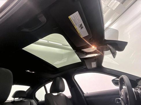 Used 2025 BMW 330i xDrive Sedan image 17