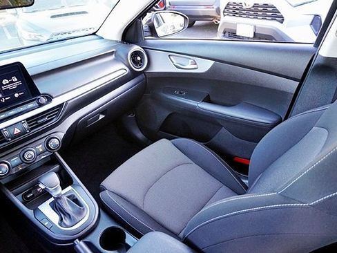 Used 2023 Kia Forte LXS FWD image 20