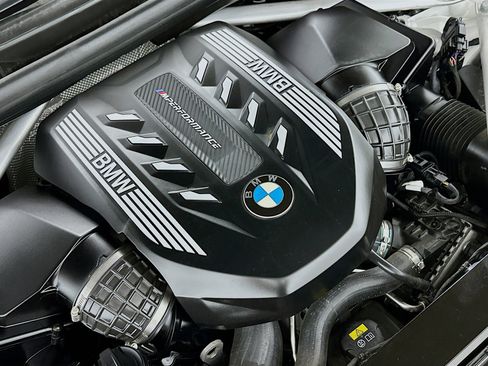 Used 2021 BMW X6 M50i AWD/4WD image 33